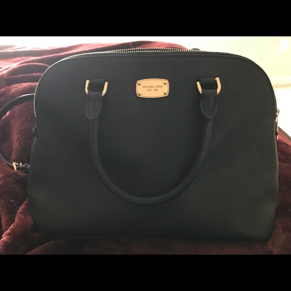 Michael kor black bag